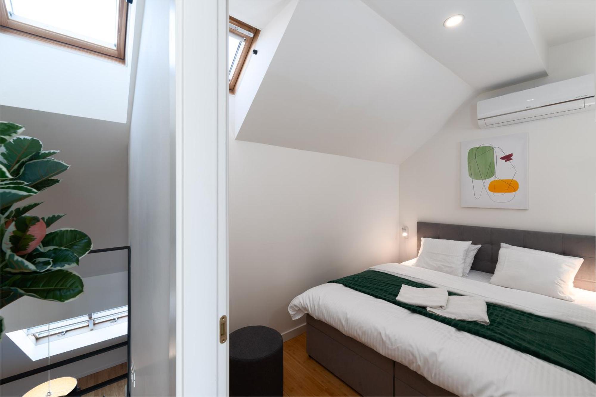 Apartment Spacious Near The River Prag